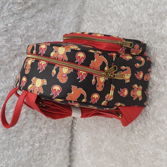 NWT Loungefly Pokémon Charmander flames mini backpack and cardholder - Picture 3 of 15